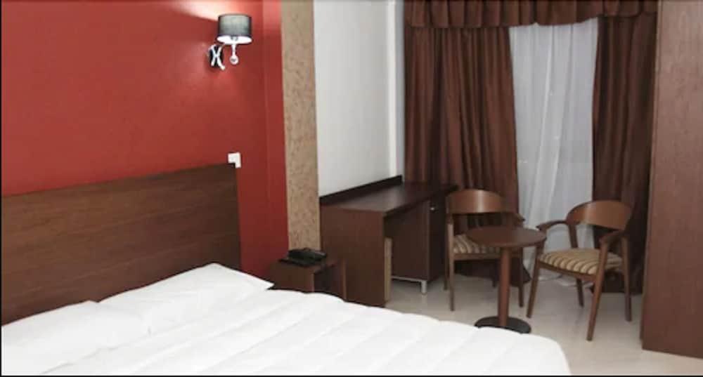 Medina Hotel Boumerdes Bagian luar foto